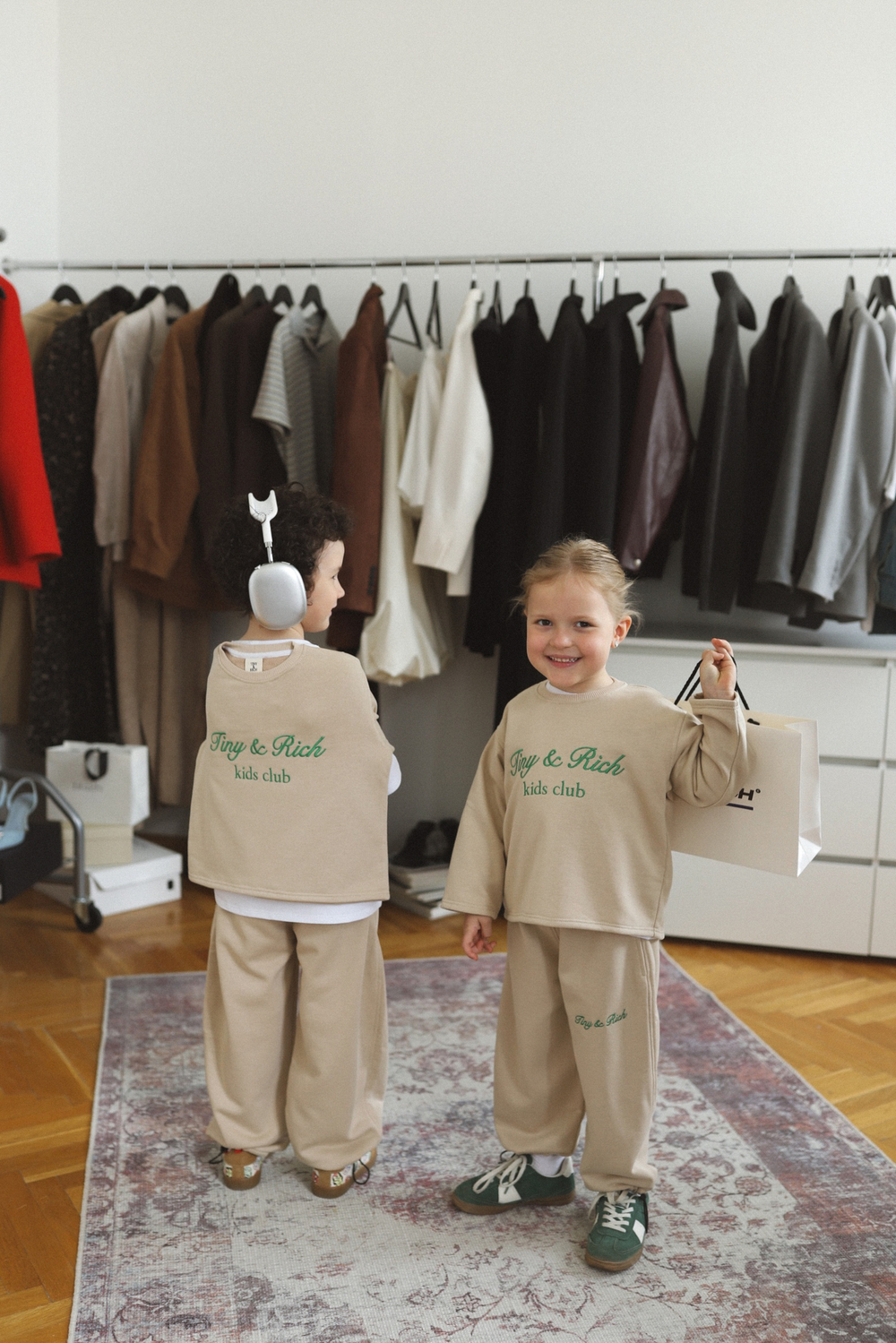 Лонгслив бежевый Kids Club
