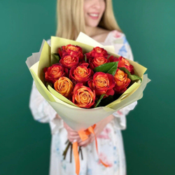 оранжевые розы купить в Москве