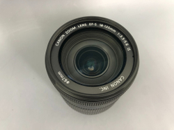 Canon EF-S 18-135mm 3.5-5.6 IS