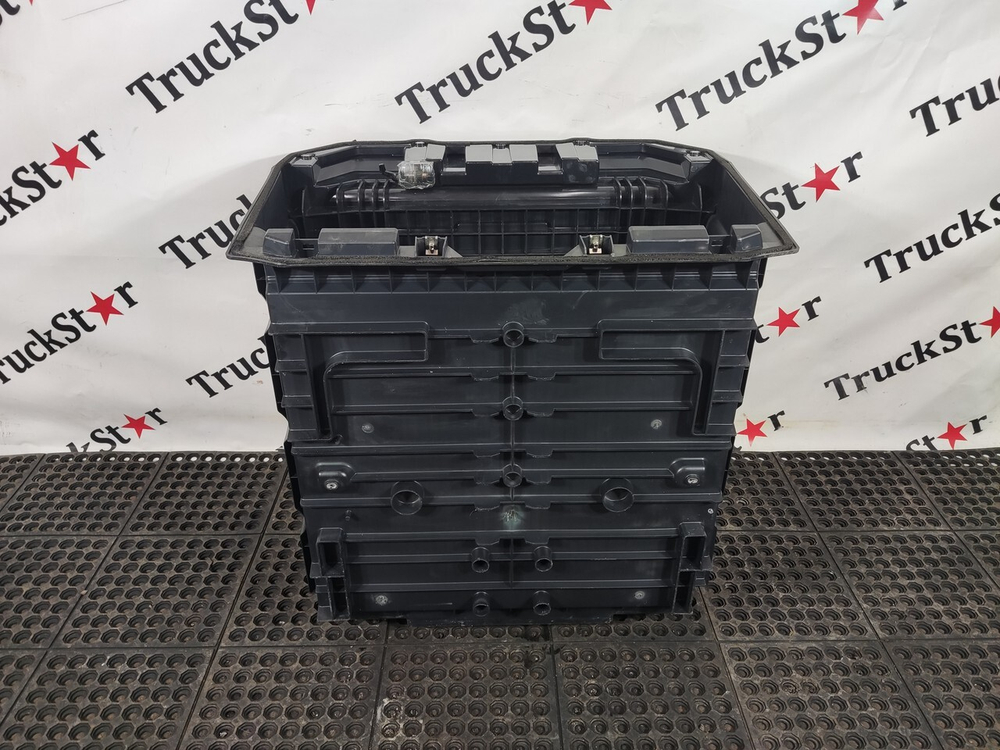 Ящик инструментальный левый 2023г