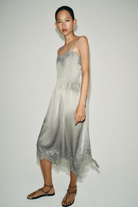 ZARA ПЛАТЬЕ МИДИ С КРУЖЕВОМ — ZW COLLECTION, МЯГКИЙ СЕРЫЙ