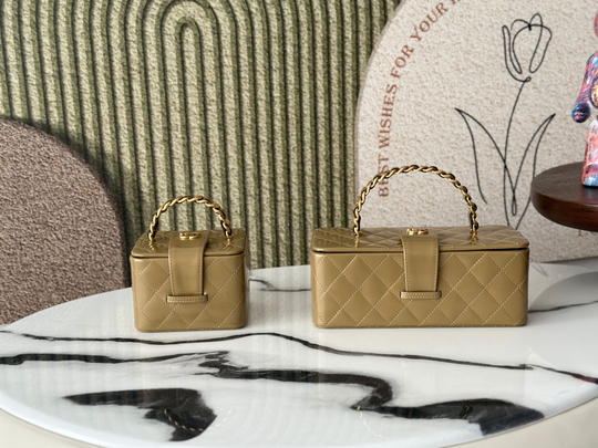 Chanel Bag (2 sizes)