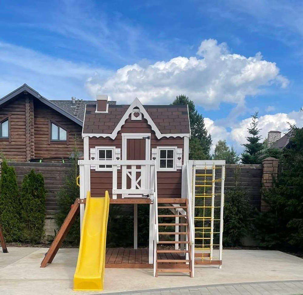 Детский игровой домик со спортивной секцией