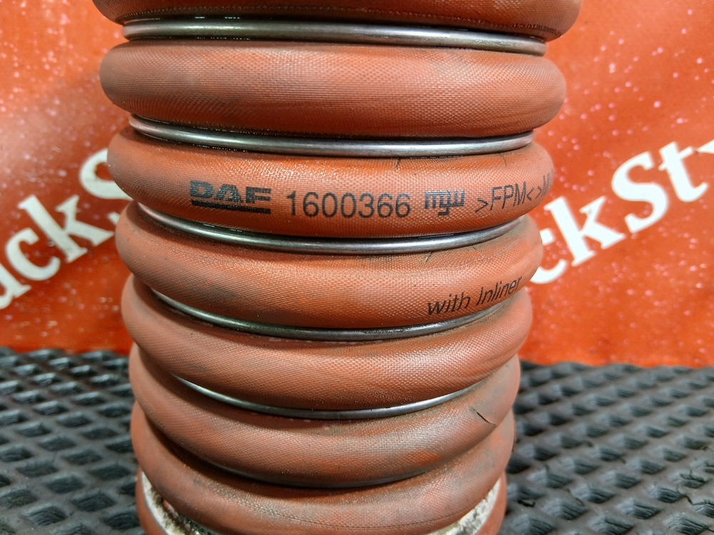 Патрубок интеркулера