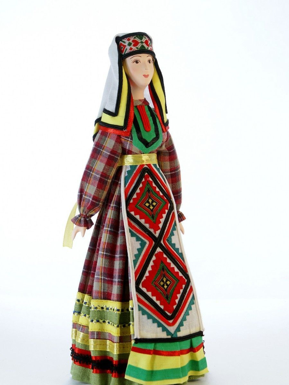 Кукла фарфоровая коллекционная Удмуртка