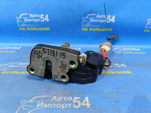 Замок двери задней правой TOYOTA CALDINA 1998