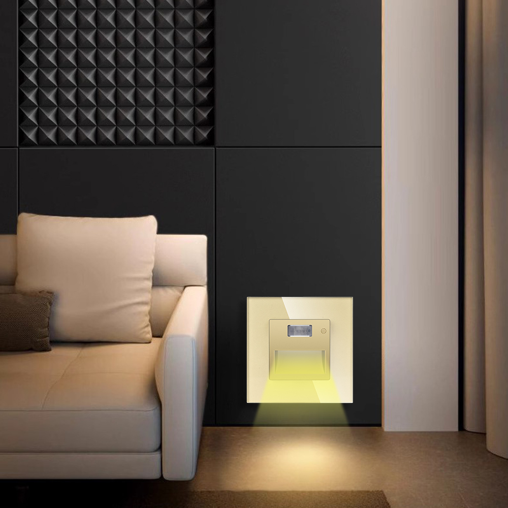 Светильник LED в рамку с дат. движения 220В 5LED ЗОЛОТО