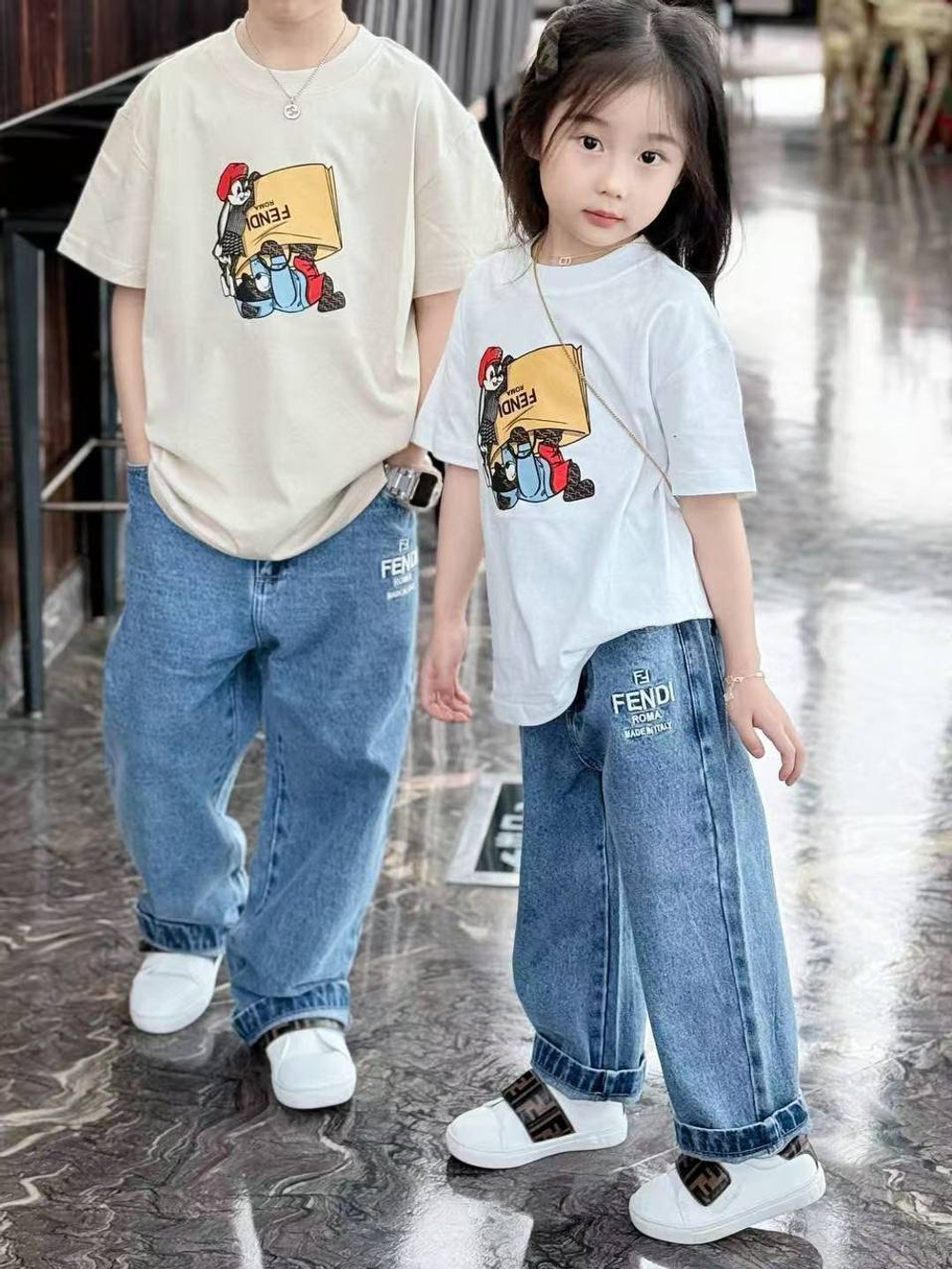 Джинсы Fendi