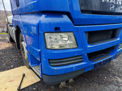 Бампер передний