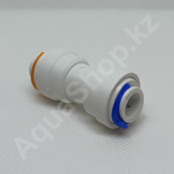 Фитинг QT-18L муфта 3/8"(f) x 1/2"(f)