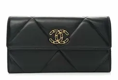 Кошелек Chanel 19 с клапаном черный