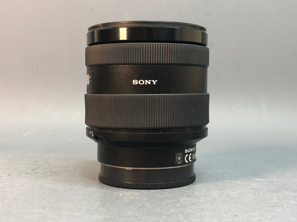 Sony DT 16-50mm 2.8 SSM Sony A царапина на передней линзе