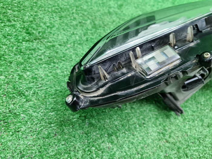 Фара левая Toyota Camry xv70 (2020-н.в.) LED