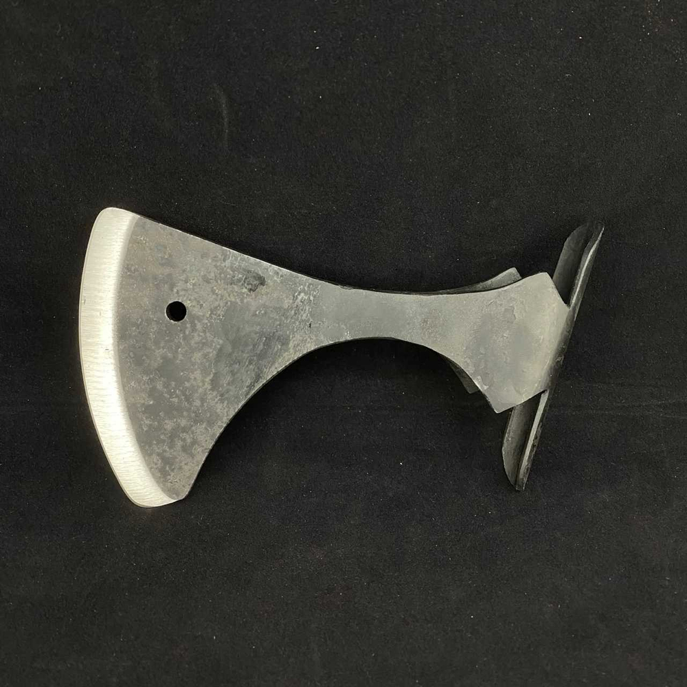 Топор кованый, тип 4