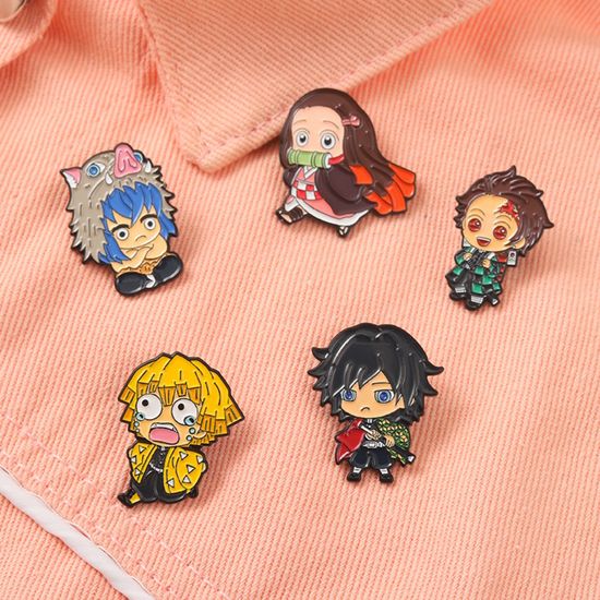 Значок металлический Истребитель Демонов "Агацума Зеницу", р-р 2,8х2,3см