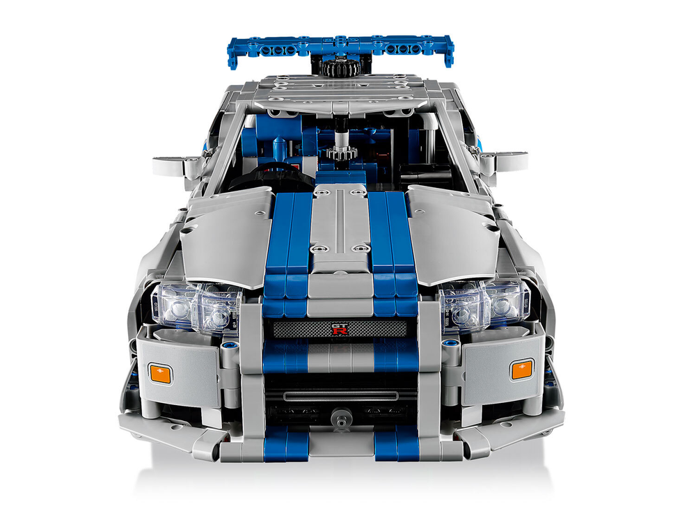 LEGO Technic 42210 Форсаж 2 Nissan Skyline GT-R (R34) — культовый спорткар