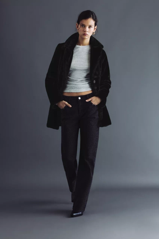 PULL&BEAR Шуба из искусственного меха, черный