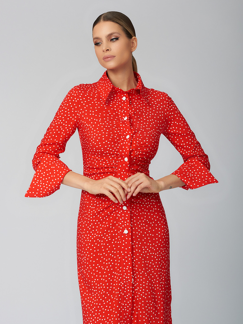 Платье-рубашка, с сборкой в горох