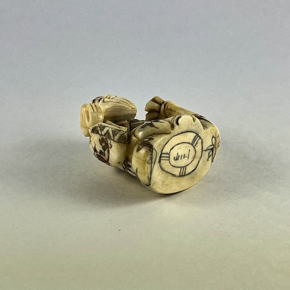 Статуэтка нэцкэ Дзюродзин с золотым корабликом богатства