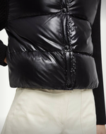 Утеплённый шерстяной жакет с пухом и лаковым нейлоном от Moncler