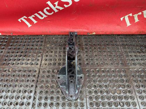 Кронштейн кабины задний левый 2023г