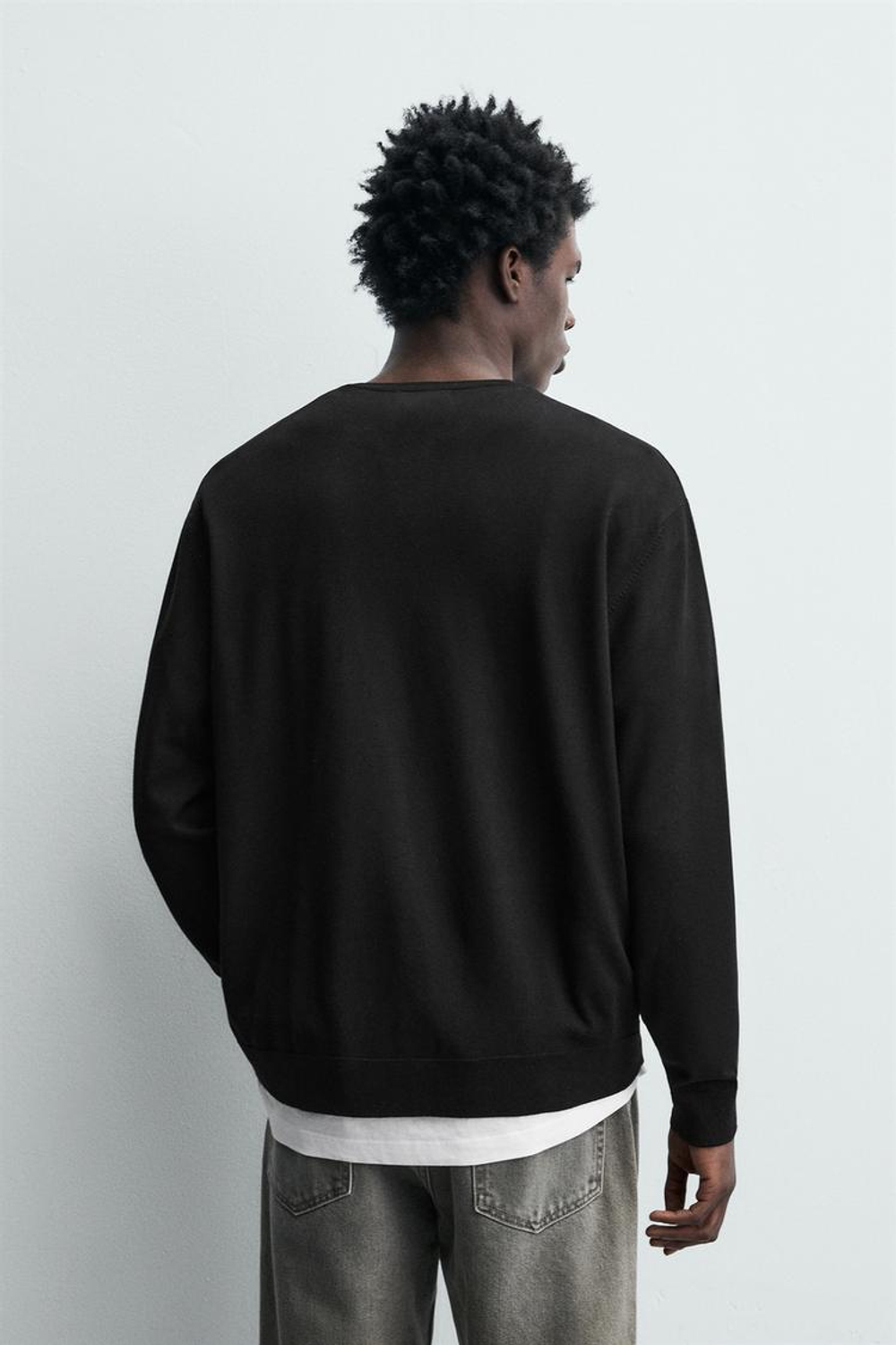 ZARA БАЗОВЫЙ ДЖЕМПЕР С V-ОБРАЗНЫМ ВЫРЕЗОМ, ЧЕРНЫЙ