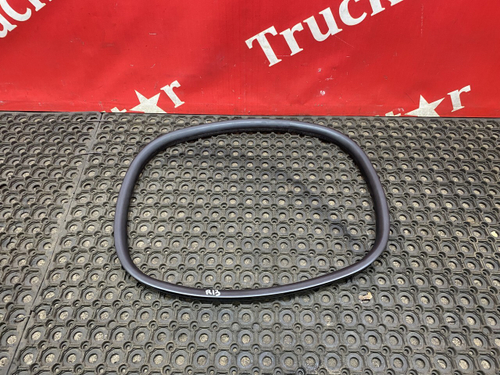 Уплотнитель инстpумeнтальногo ящикa 2020г