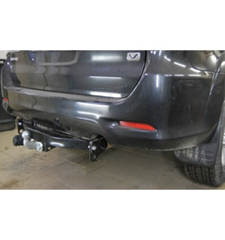 Фаркоп IMIOLA T.203 Фаркоп Toyota Fortuner 2005-2013, 2013-(паспорт и сертификат в комплекте)(без электрики)