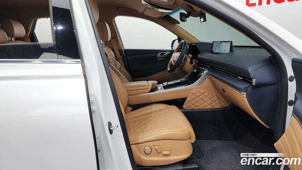 Genesis GV80 2.5T Бензин 2WD (08.2020)