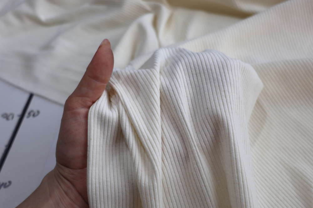 ЭКРЮ - Хлопковая Лапша с велюр-эффектом, компакт пенье (ОЗ86 Елена) (к1 мелкие посторонние включения, частично убираются)