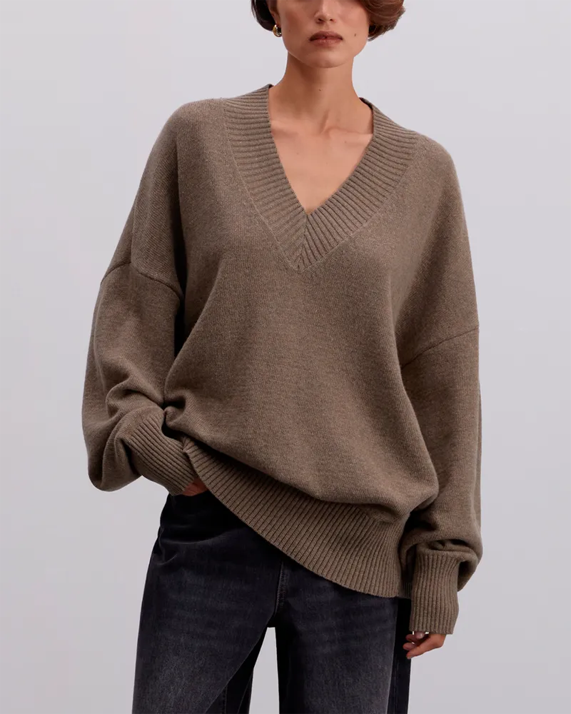 Свободный джемпер из шерсти песочный