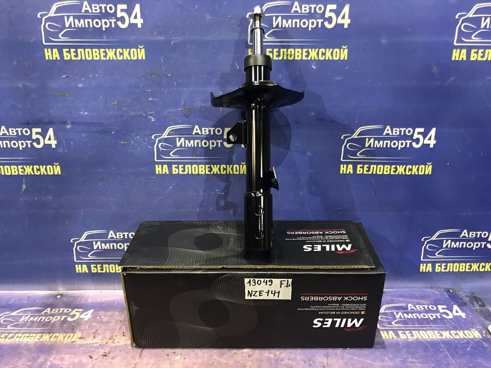 Стойка передняя левая TOYOTA FIELDER 2006-2012