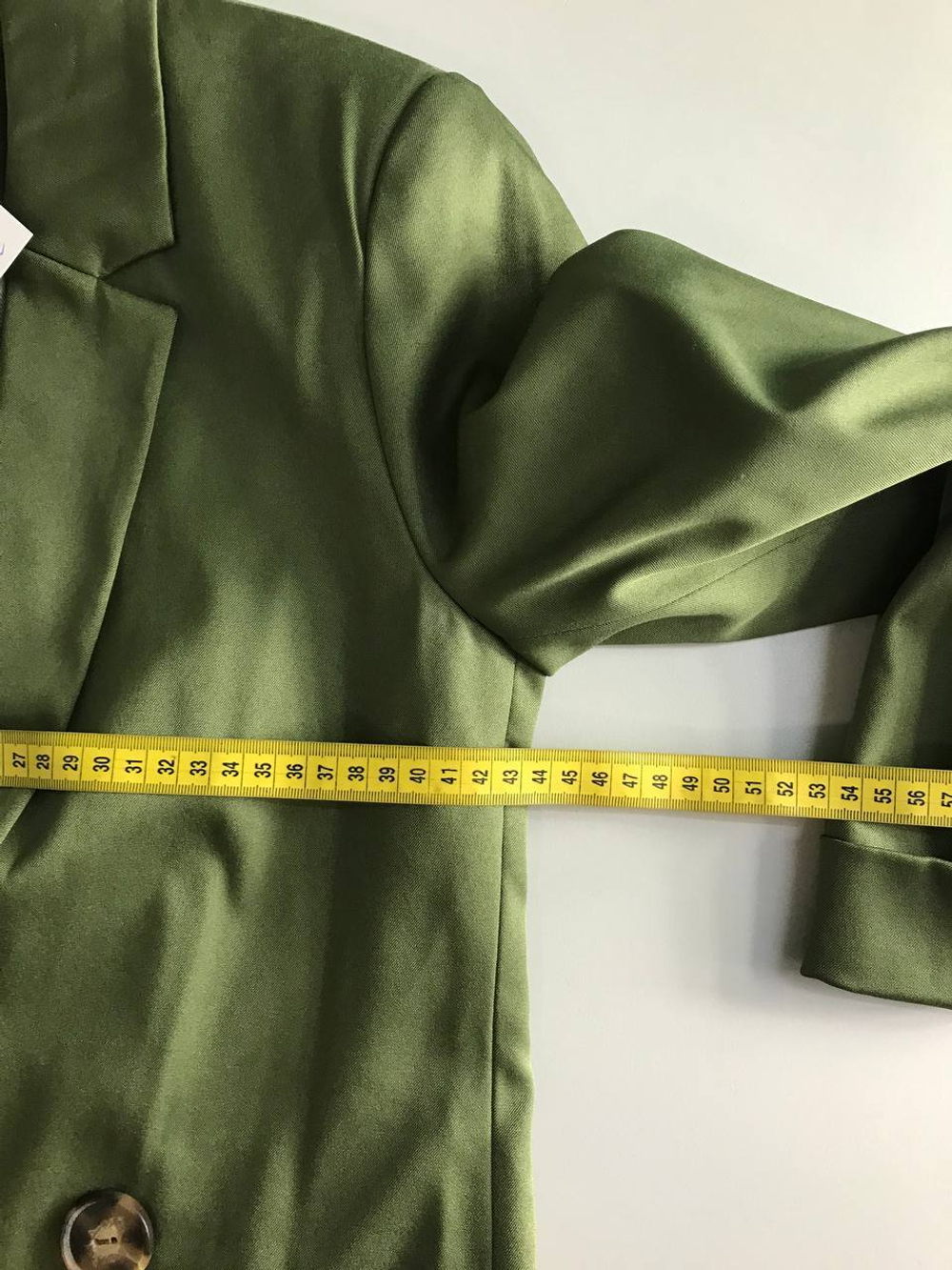 Жакет Stradivarius модного цвета, маркировка S, визуально на 44 размер