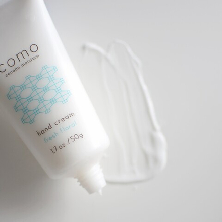 Увлажняющий шелковый крем для рук COMOACE Cocoon Moisture Hand Cream