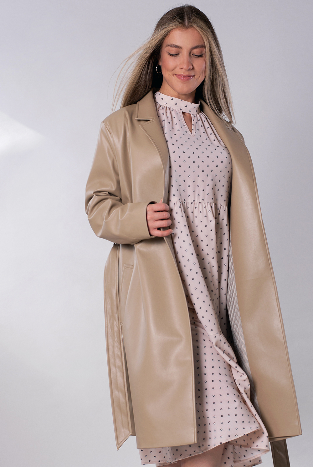 Платье женское 4288ЛП, бежевый алфавит #176Бал054288ЛП