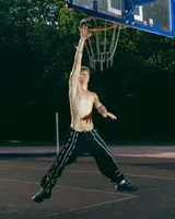 Черные брюки 