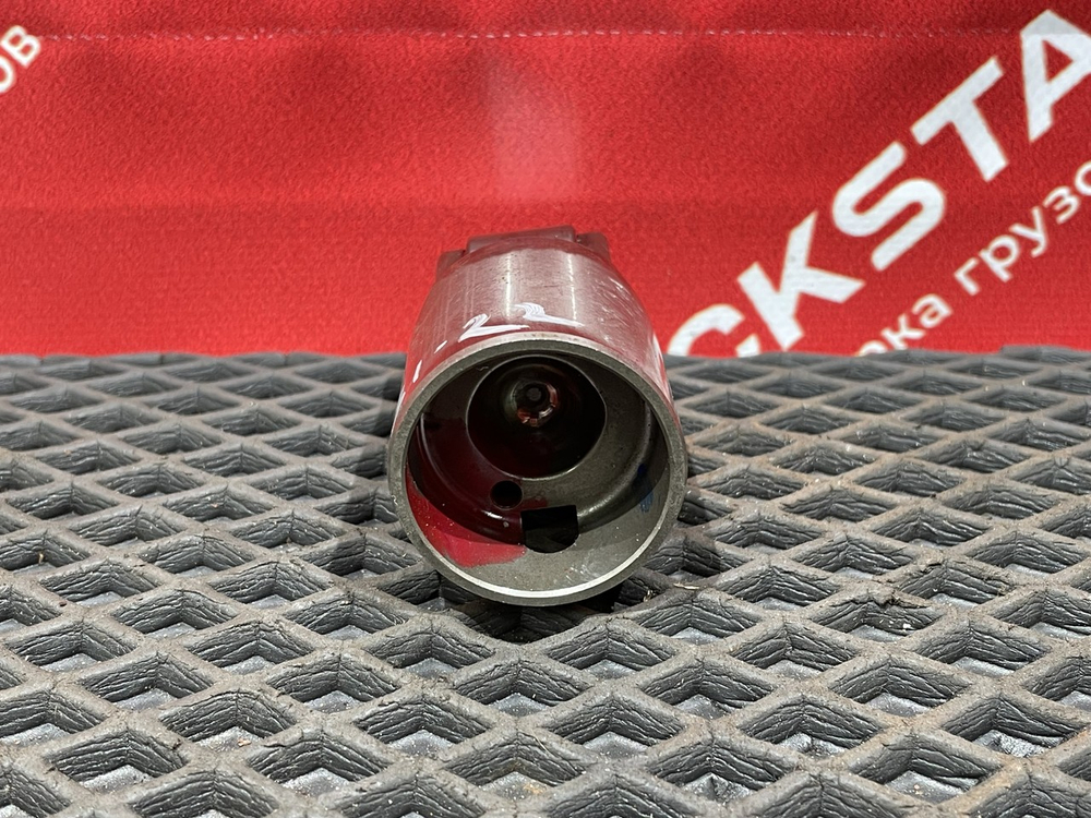 Толкатель выпускного клапана