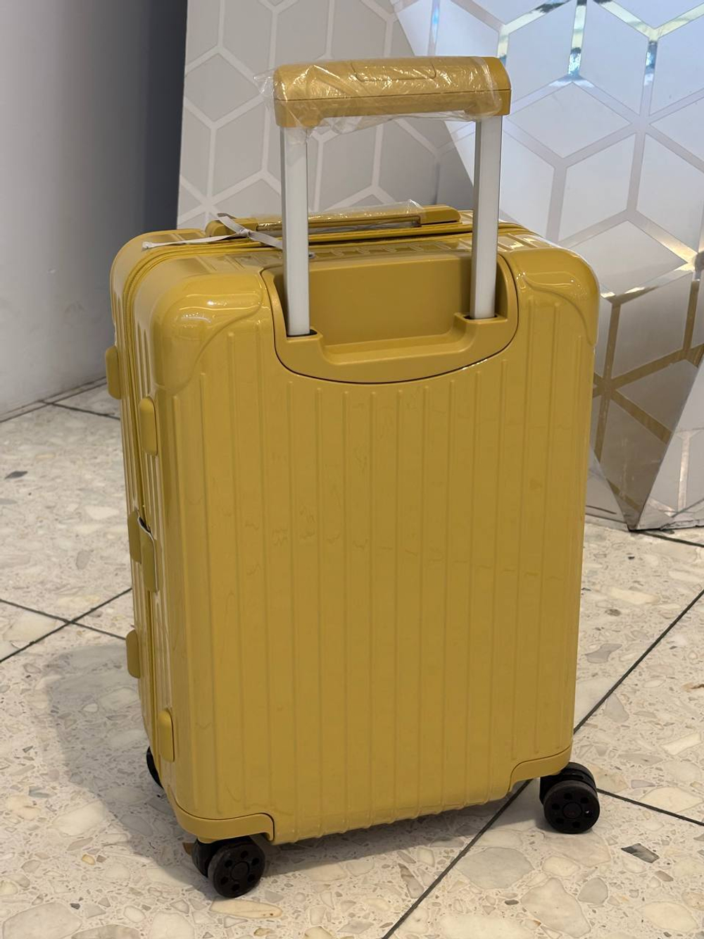 Чемодан Rimowa