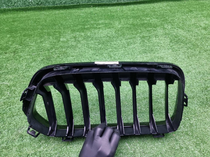 Решетка радиатора левая BMW X2 F39 (2017-2023)