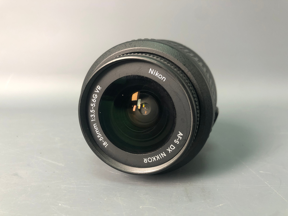 Nikon D3100 kit 18-55 mm