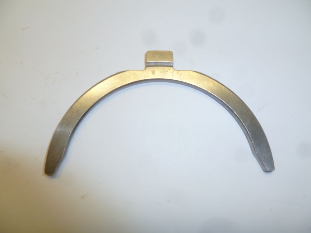 Полукольцо регулировочное нижнее TDY-N 15 4L/Thrust ring of crankshaft lower