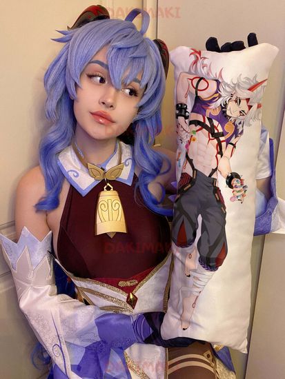 Мини дакимакура Аратаки Итто из Геншин Импакт | Genshin Impact арт. M0938, 60х20 см