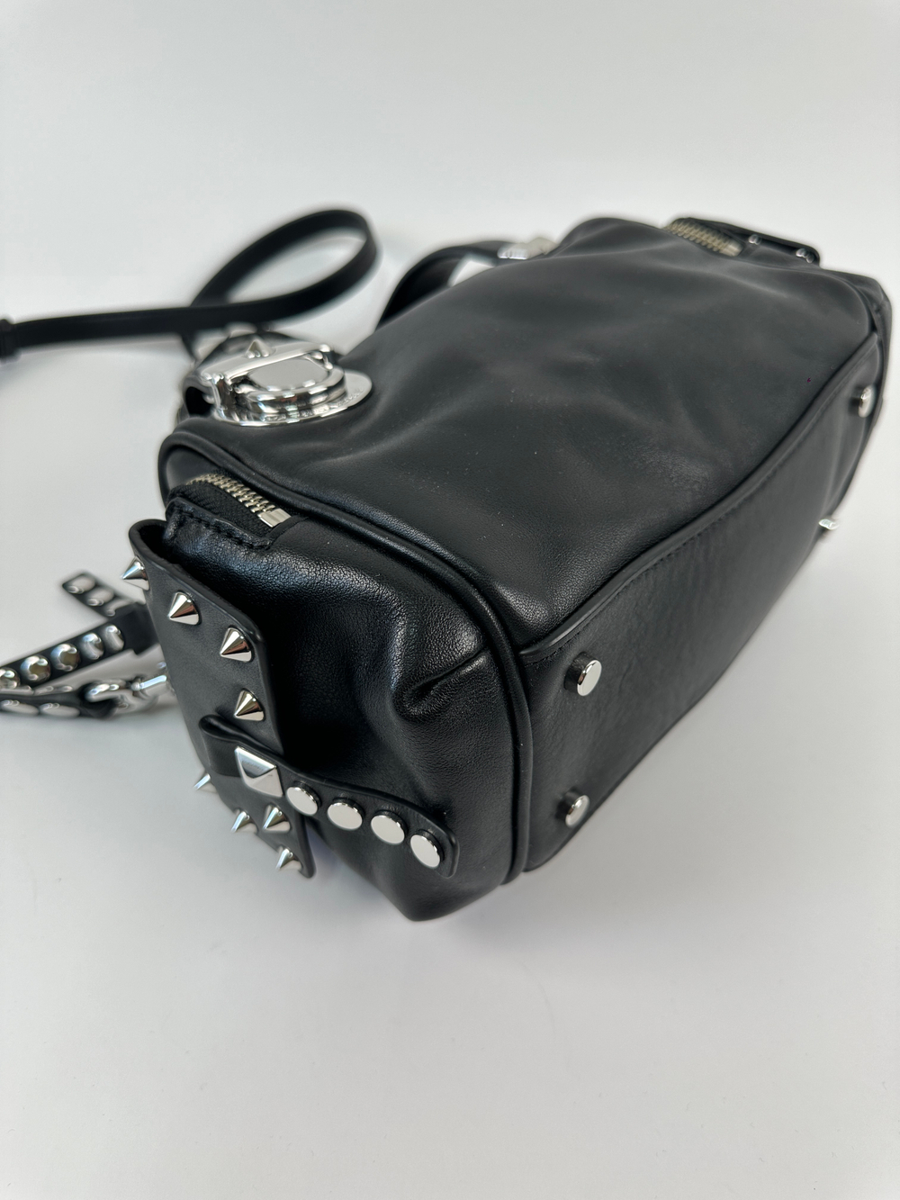 Сумка Marc Jacobs The Studded Pushlock Mini
