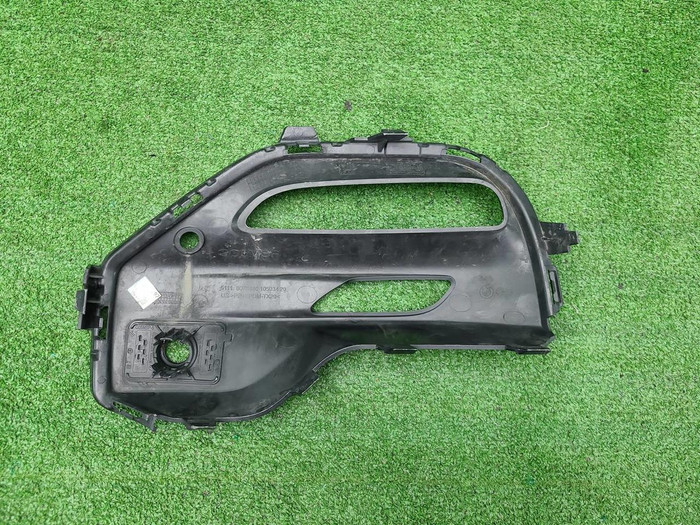 Накладка ПТФ правая BMW X5 G05 (18-23) M-paket