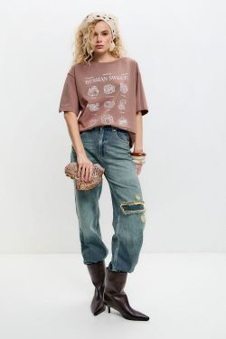 Футболка с принтом "Russian sweets" шоколадного цвета