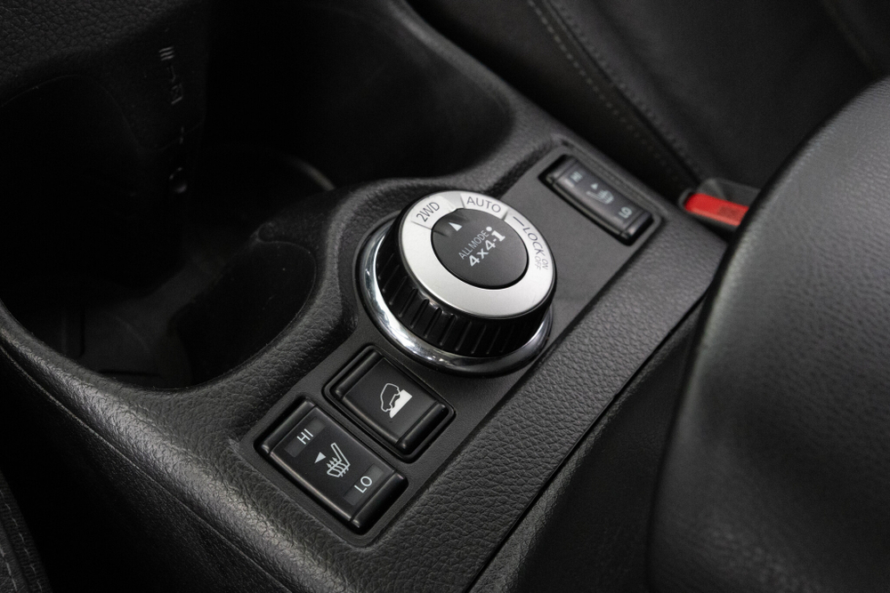 Nissan X-Trail, 2015 год