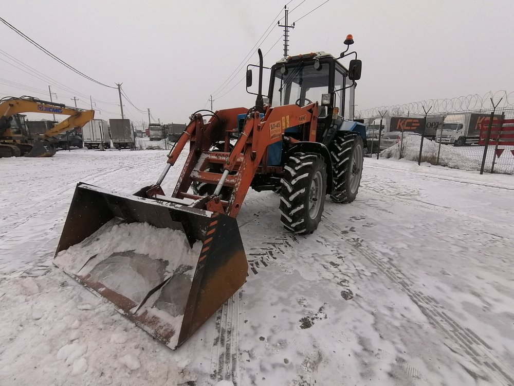 Блюминг БЛ-45 Экскаватор-погрузчик БЛ-45-БЛ-750-01 (Дизельный, 4,8 л, 81 л.с., МТ)