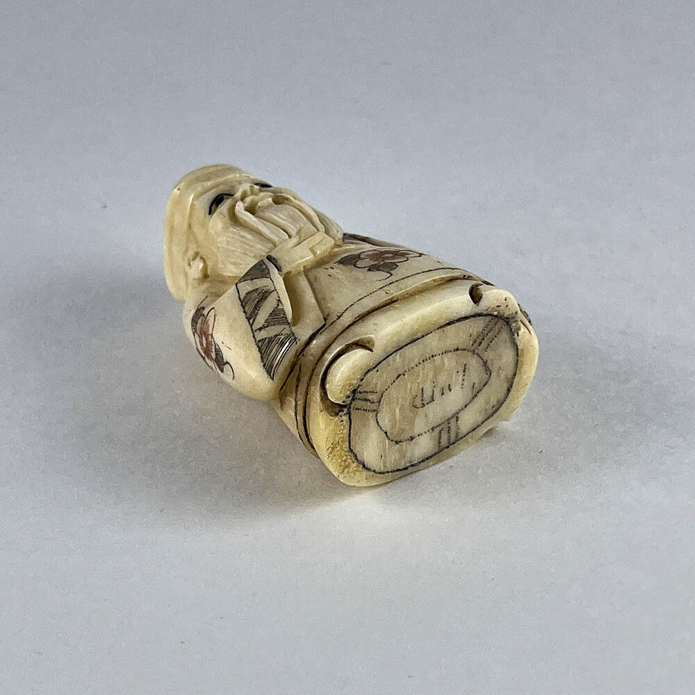 Статуэтка нэцкэ Дзюродзин с катаной