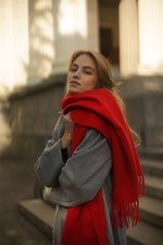 Шарф-палантин классический красный