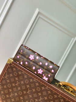 Louis Vuitton Onthego PM